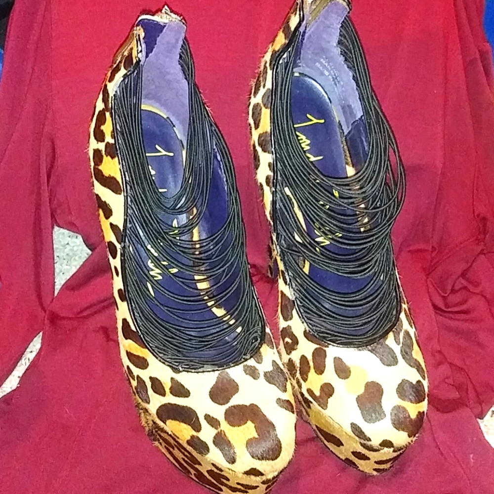 SEXY (London Trash) size 8.5 stilettos